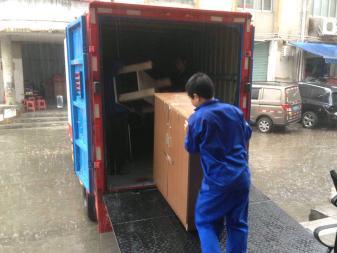 誠信服務(wù)，居民搬家好幫手 廂貨車、三輪車、面包車與專業(yè)人工打包搬運一體服務(wù)